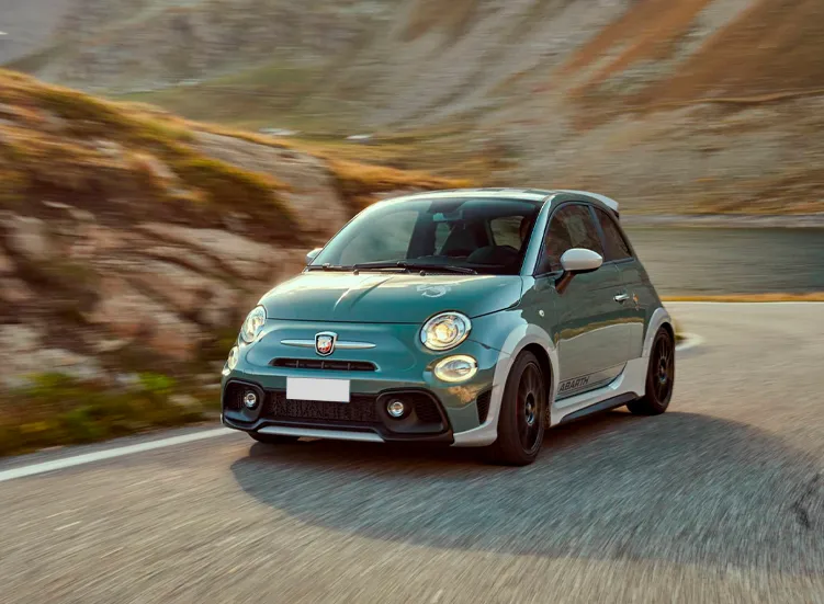 renting-abarth-695-6-3.webp