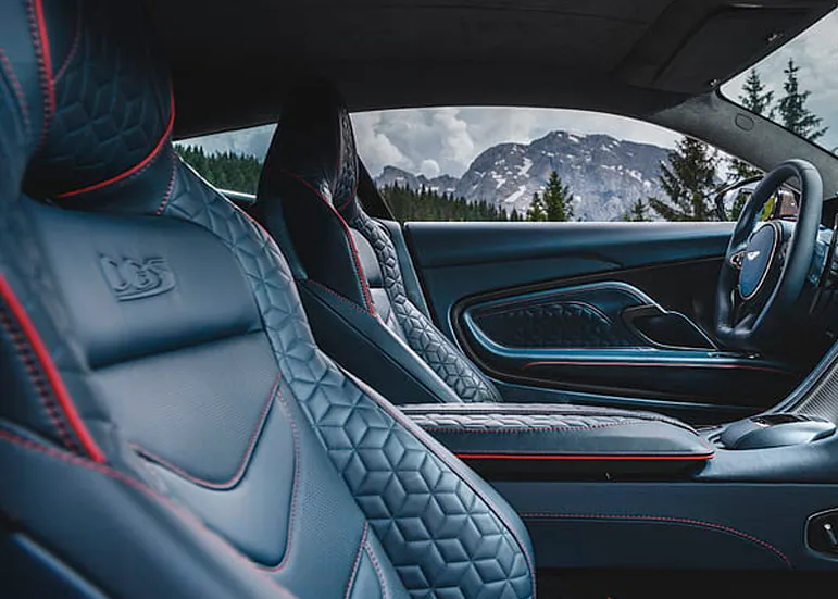 renting-aston-martin-dbs-superleggera-particulares-barato-8-3.webp