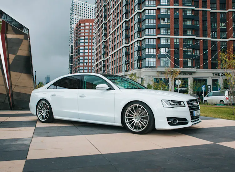 renting-audi-a8-particulares-barato-6-3.webp
