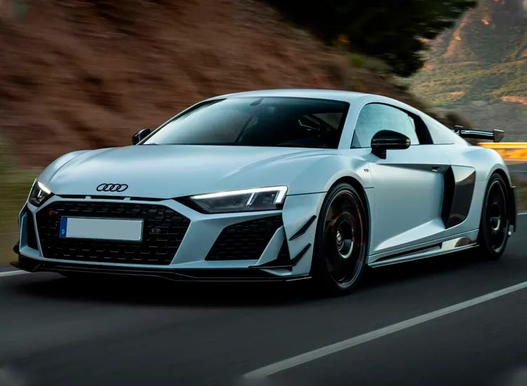 renting-audi-r8-4-3.webp