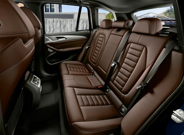 renting-bmw-ix3-5-3.webp