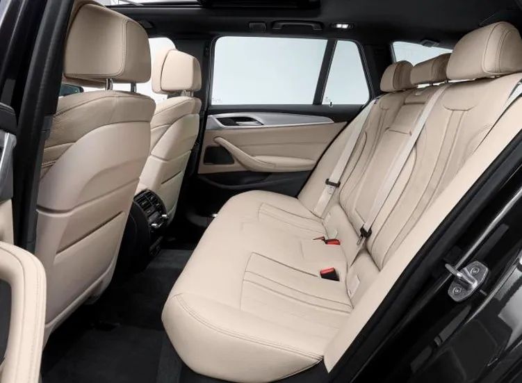 renting-bmw-serie-5-6-7.webp