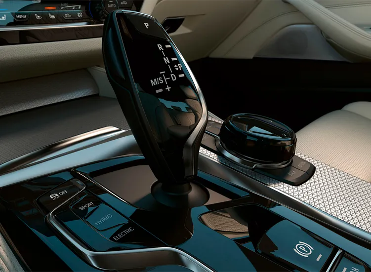 renting-bmw-serie-5-8-3.webp