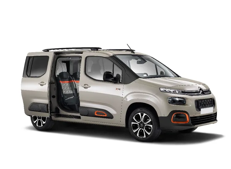renting-citroen-berlingo-4-7.webp