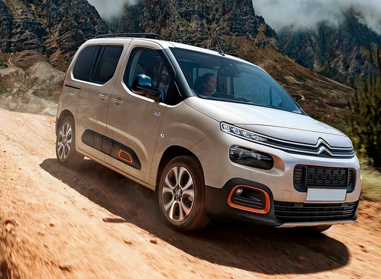 renting-citroen-berlingo-8-7.webp