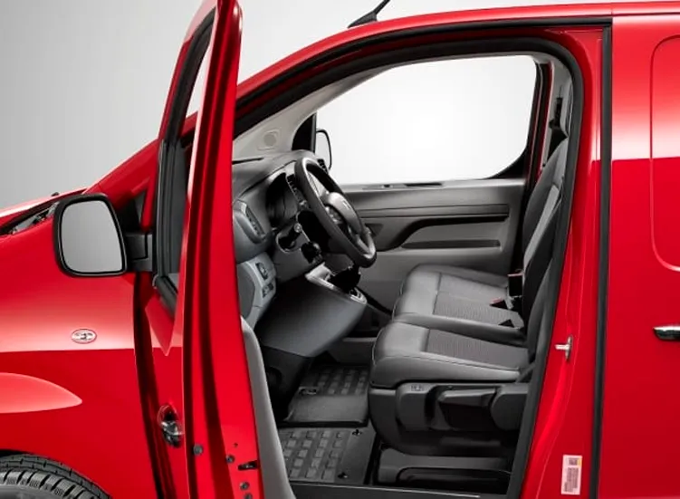 renting-citroen-jumpy-5-3.webp