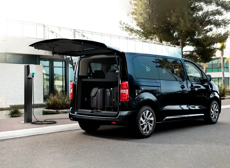 renting-citroen-spacetourier-electrica-2-7.webp