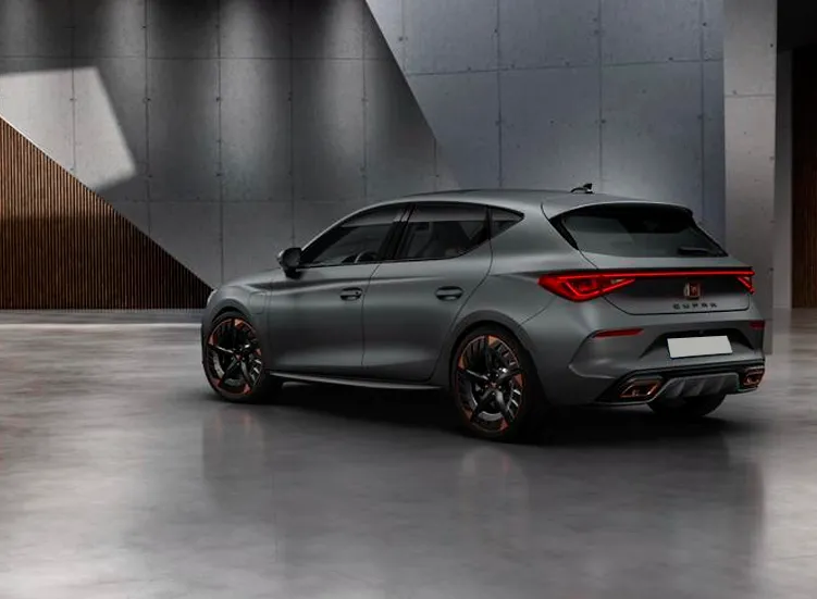 renting-cupra-leon-4-3.webp