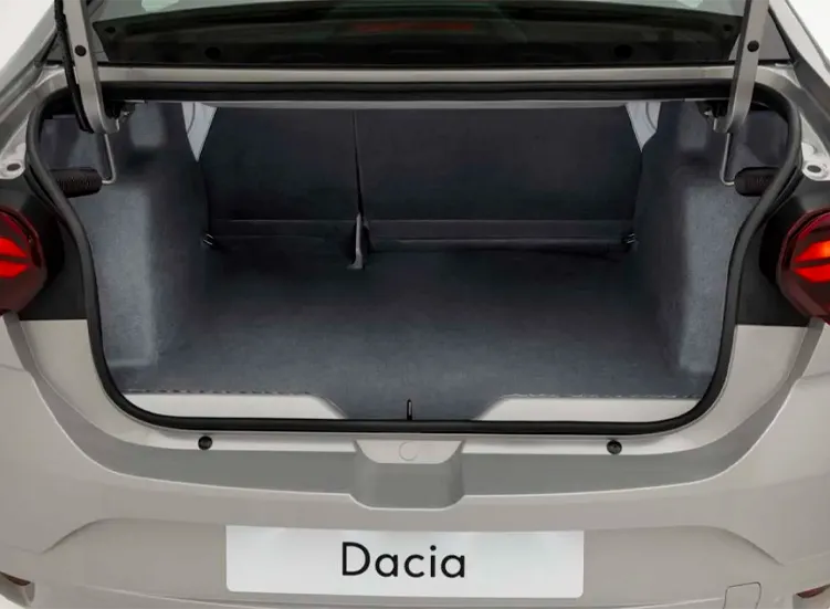renting-dacia-logan-7-3.webp