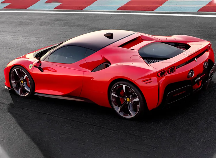 renting-ferrari-sf90-stradale-2-3.webp