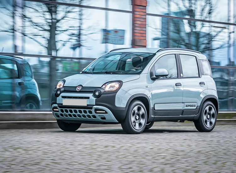 renting-fiat-panda-4-3.webp