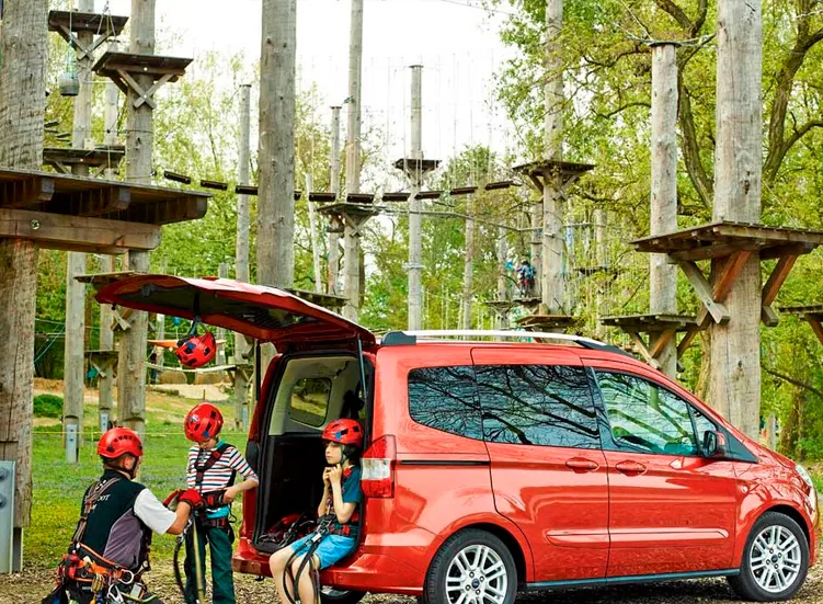 renting-ford-tourneo-5-3.webp