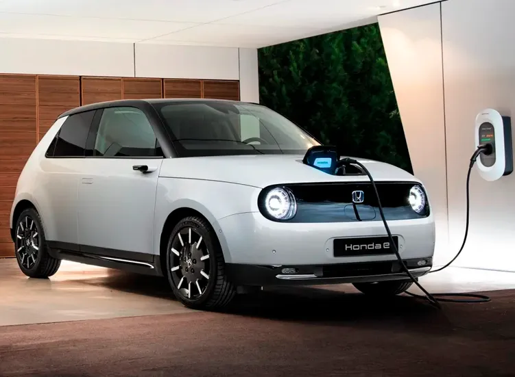 renting-honda-e-100-kw-5-3.webp