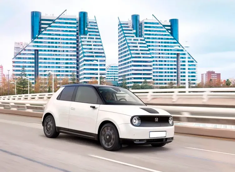 renting-honda-e-100-kw-6-3.webp