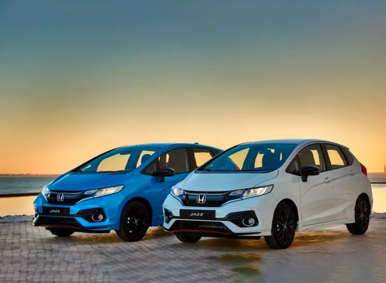 renting-honda-jazz-8-3.webp