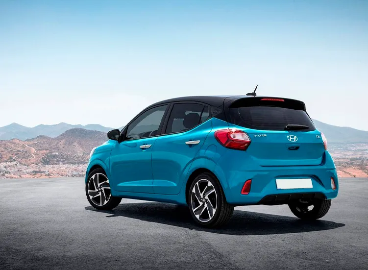 renting-hyundai-i10-2-4.webp