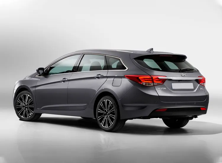 renting-hyundai-i40-2-3.webp