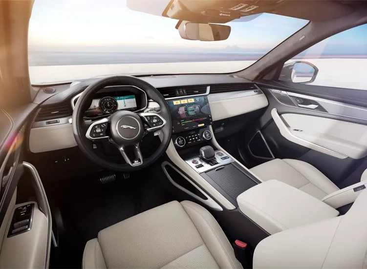renting-jaguar-f-pace-4-3.webp