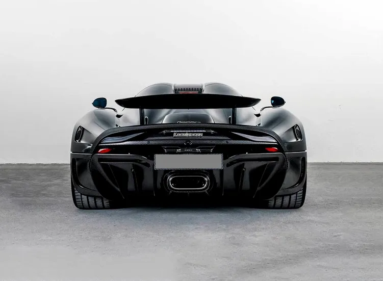 renting-koenigsegg-regera-5-3.webp