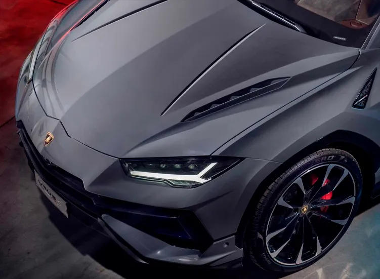 renting-lamborghini-urus-5-3.webp