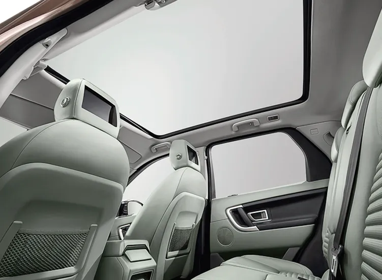 renting-land-rover-discovery-sport-6-3.webp