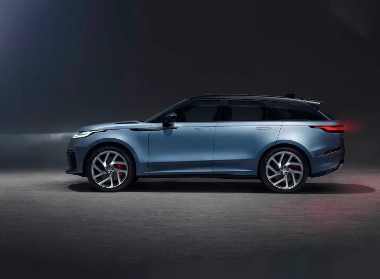 renting-land-rover-range-rover-velar-2-3.webp