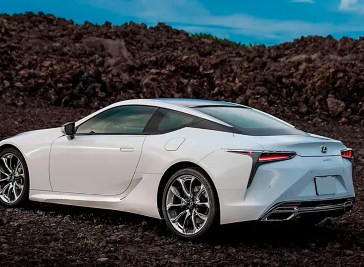 renting-lexus-lc-2-4.webp
