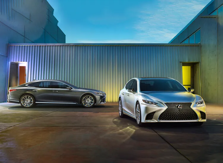 renting-lexus-ls-6-3.webp