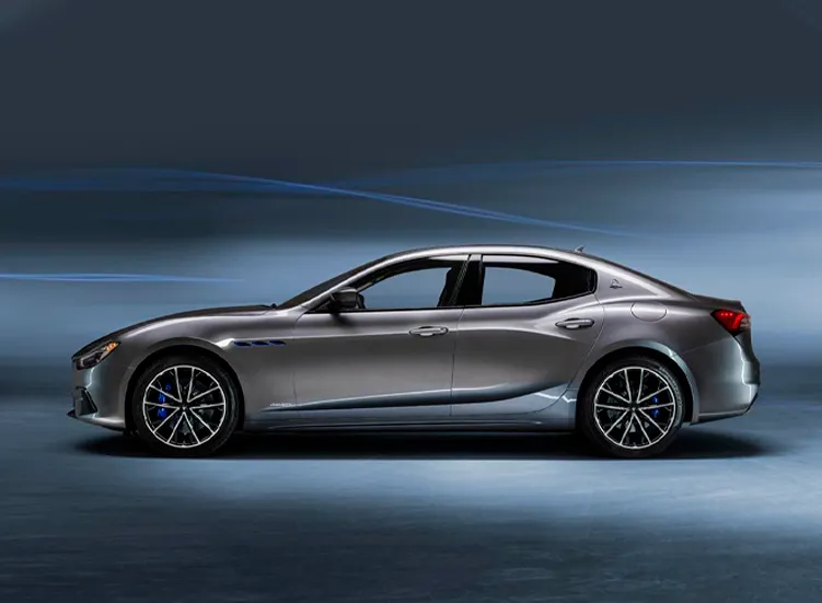 renting-maserati-ghibli-3-3.webp