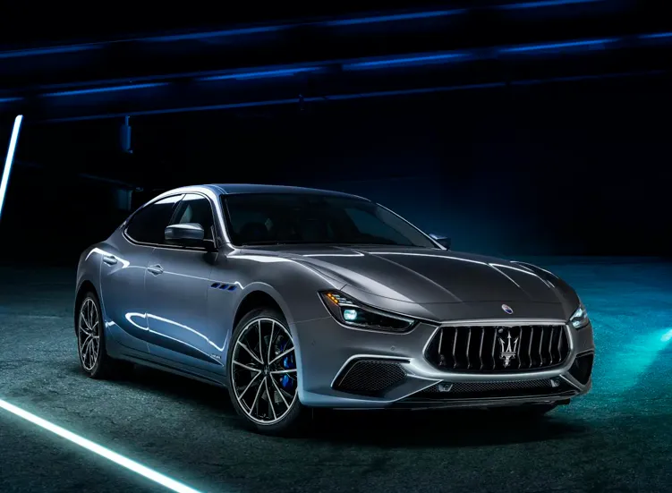 renting-maserati-ghibli-5-3.webp