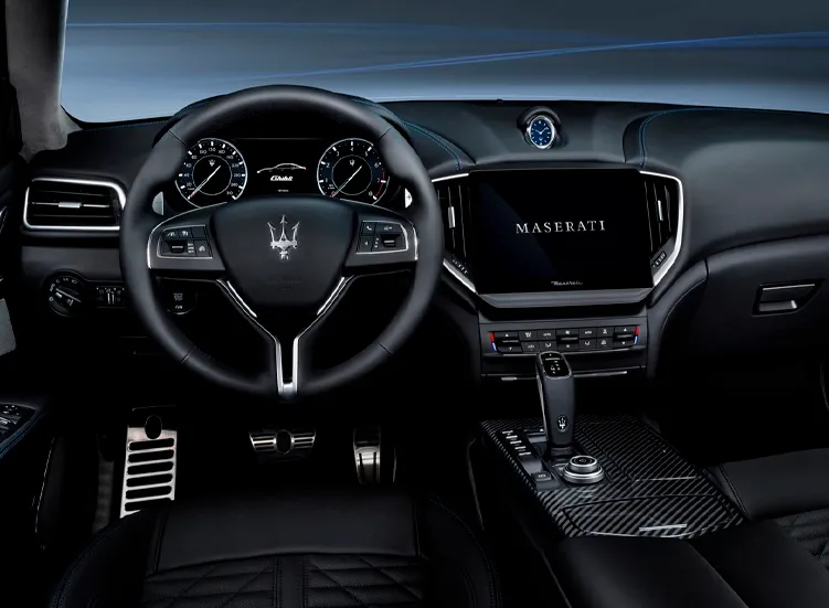 renting-maserati-ghibli-6-3.webp