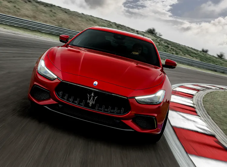 renting-maserati-ghibli-8-3.webp