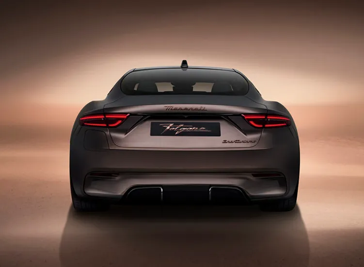 renting-maserati-quattroporte-4-4.webp