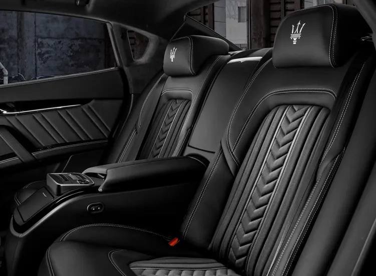 renting-maserati-quattroporte-7-4.webp