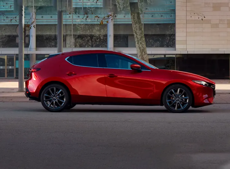 renting-mazda-3-2-3.webp