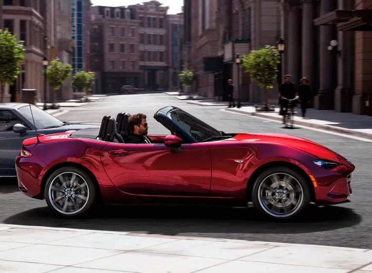 renting-mazda-mx-5-rf-5-3.webp