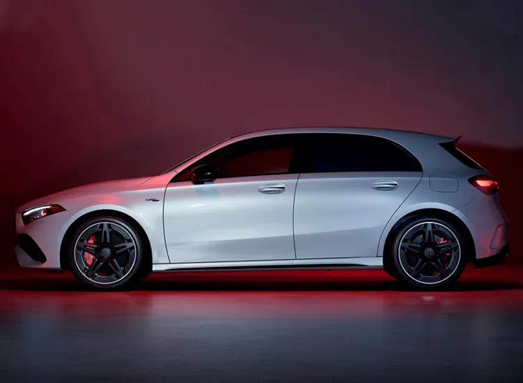renting-mercedes-benz-clase-a-8-3.webp