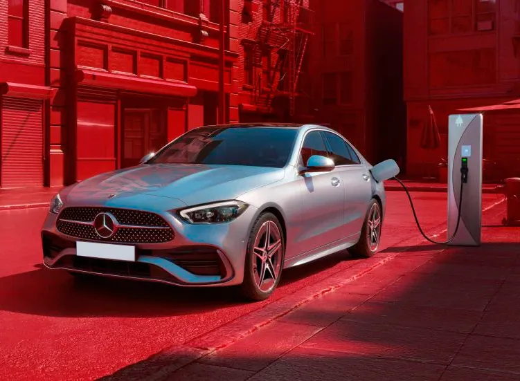 renting-mercedes-benz-clase-c-5-6.webp