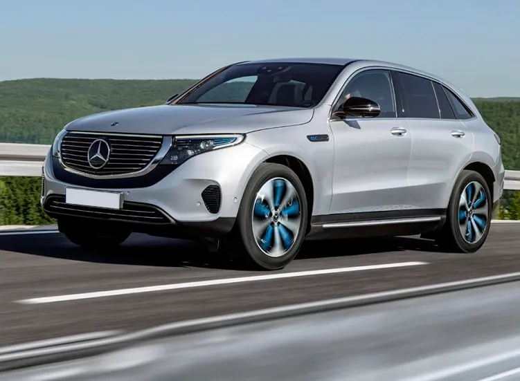 renting-mercedes-benz-eqc-2-3.webp