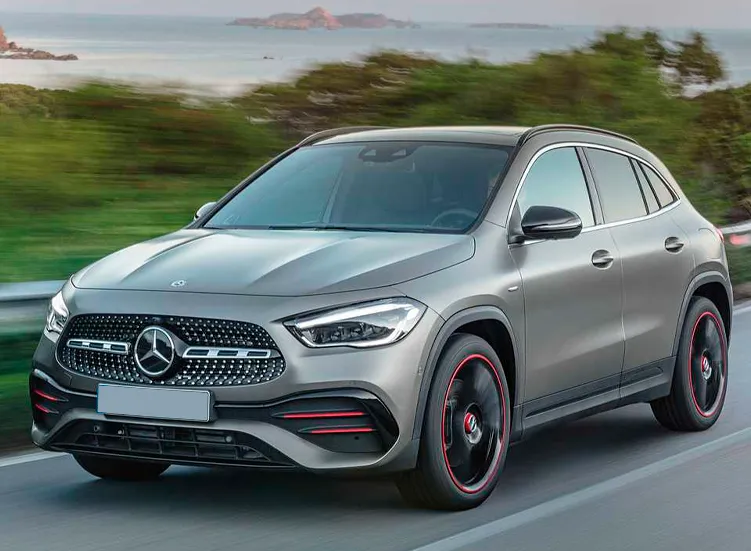 renting-mercedes-benz-gla-2-7.webp