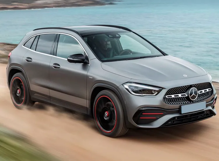 renting-mercedes-benz-gla-3-7.webp