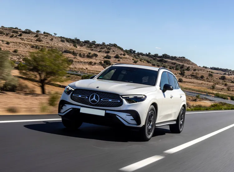 renting-mercedes-benz-glc-3-3.webp