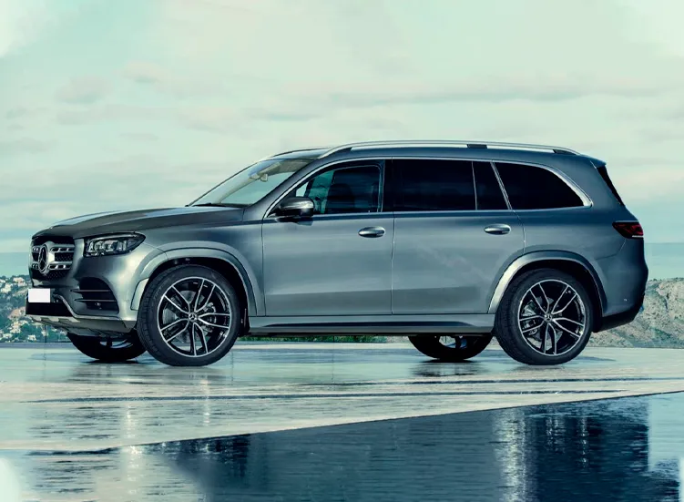 renting-mercedes-benz-gls-2-4.webp
