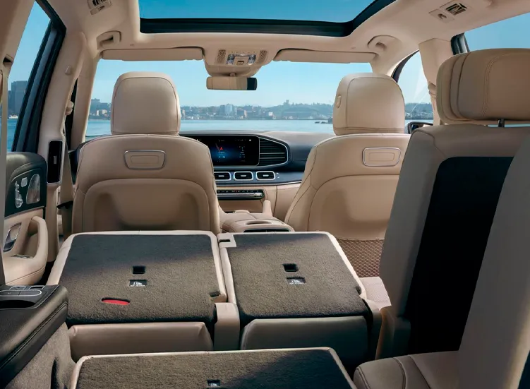 renting-mercedes-benz-gls-6-4.webp