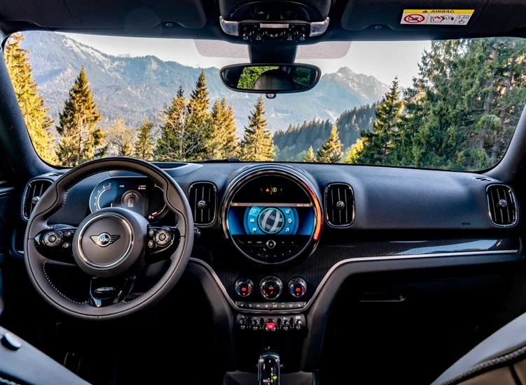 renting-mini-countryman-8-3.webp