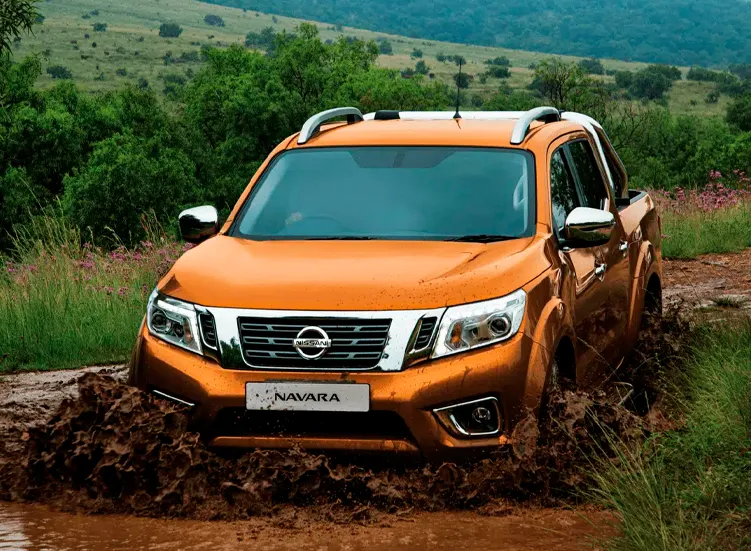renting-nissan-navara-3-3.webp