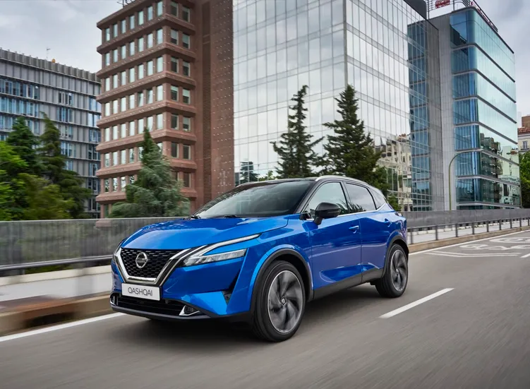 renting-nissan-qashqai-5-3.webp