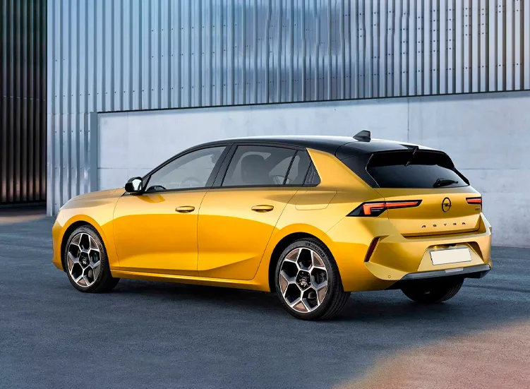 renting-opel-astra-3-3.webp