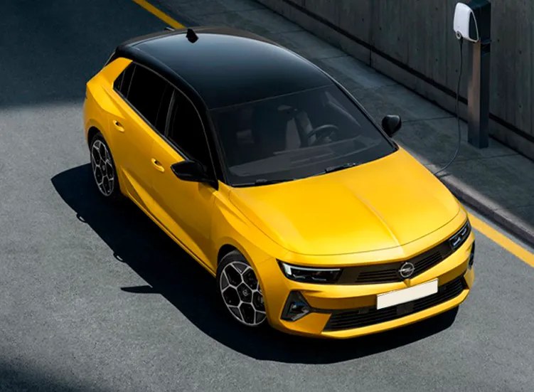 renting-opel-astra-4-3.webp