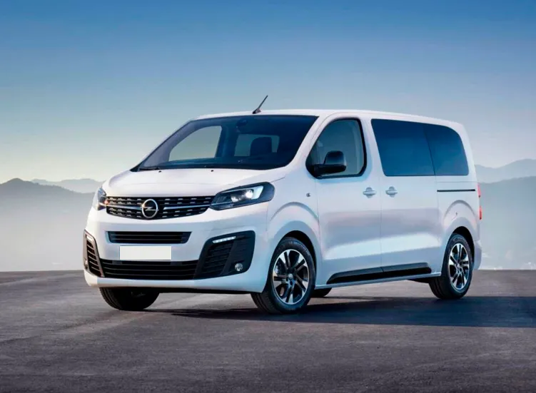 renting-opel-zafira-life-1-7.webp
